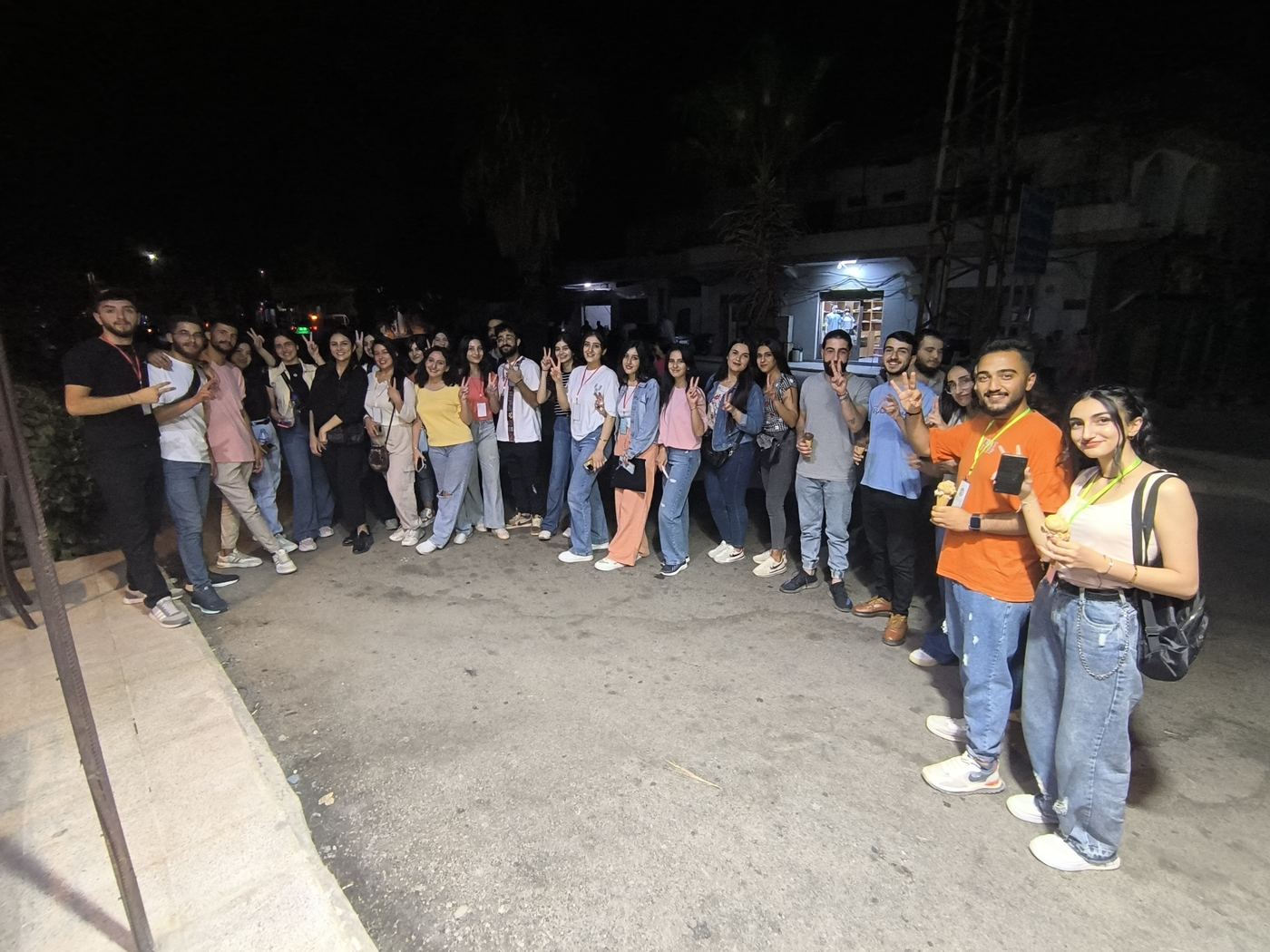 Initiative volunteers together at night